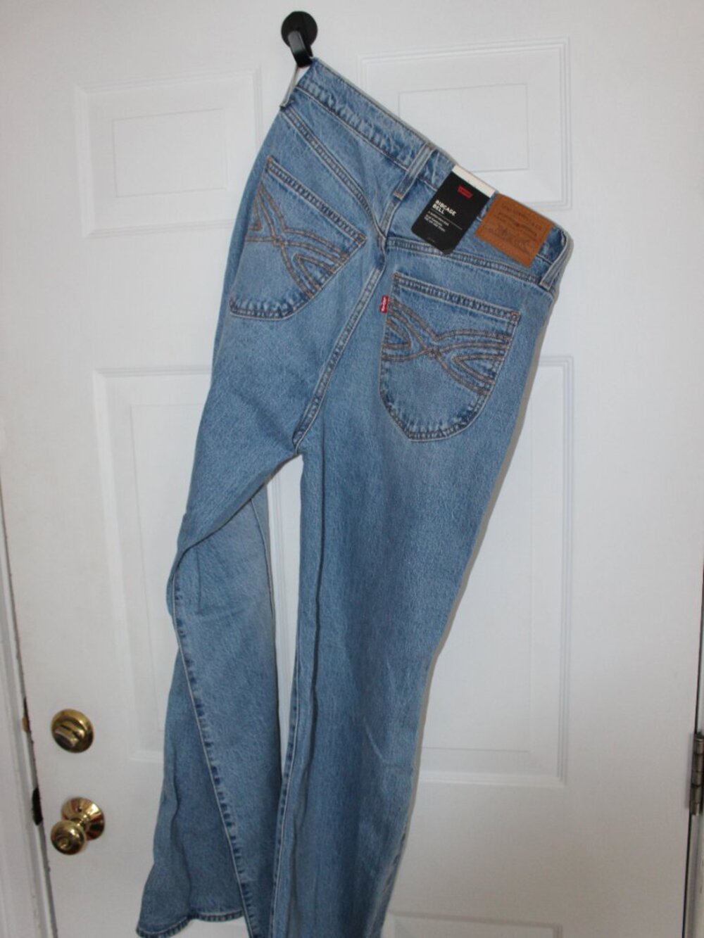 Levis ribcage Bell jeans new with tags size 31 - Picture 5 of 7